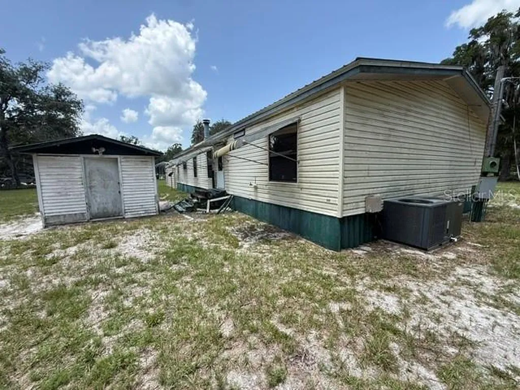 18627 NW 24th Avenue Citra FL 32113