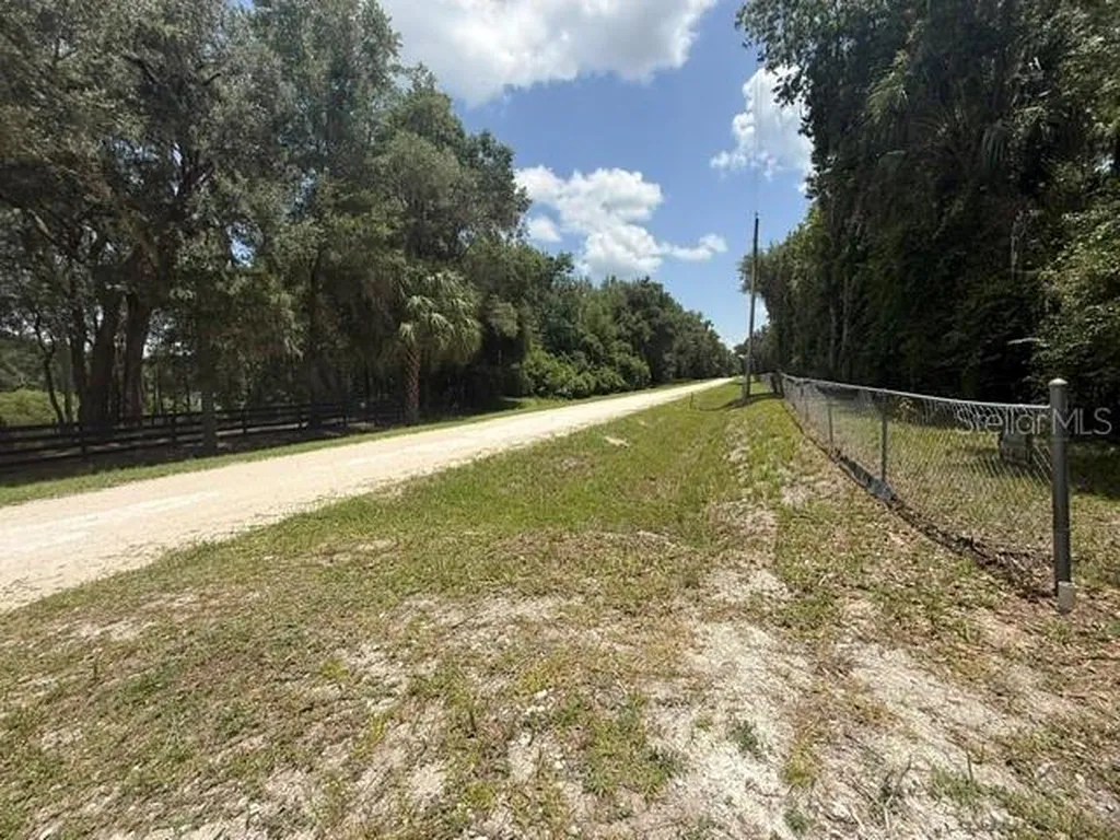 18627 NW 24th Avenue Citra FL 32113