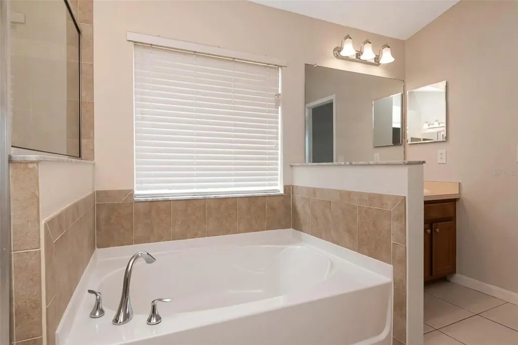 2313 Lawrence Hall Street Ruskin FL 33570
