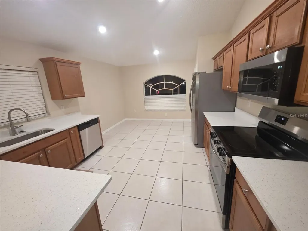 2313 Lawrence Hall Street Ruskin FL 33570