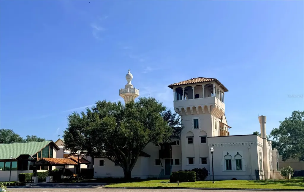 3406 Bayshore Blvd NE St Petersburg FL 33703