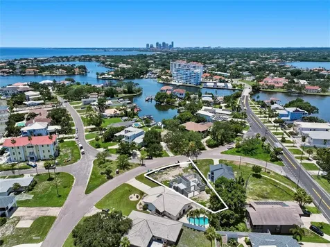 3406 Bayshore Blvd NE St Petersburg FL 33703