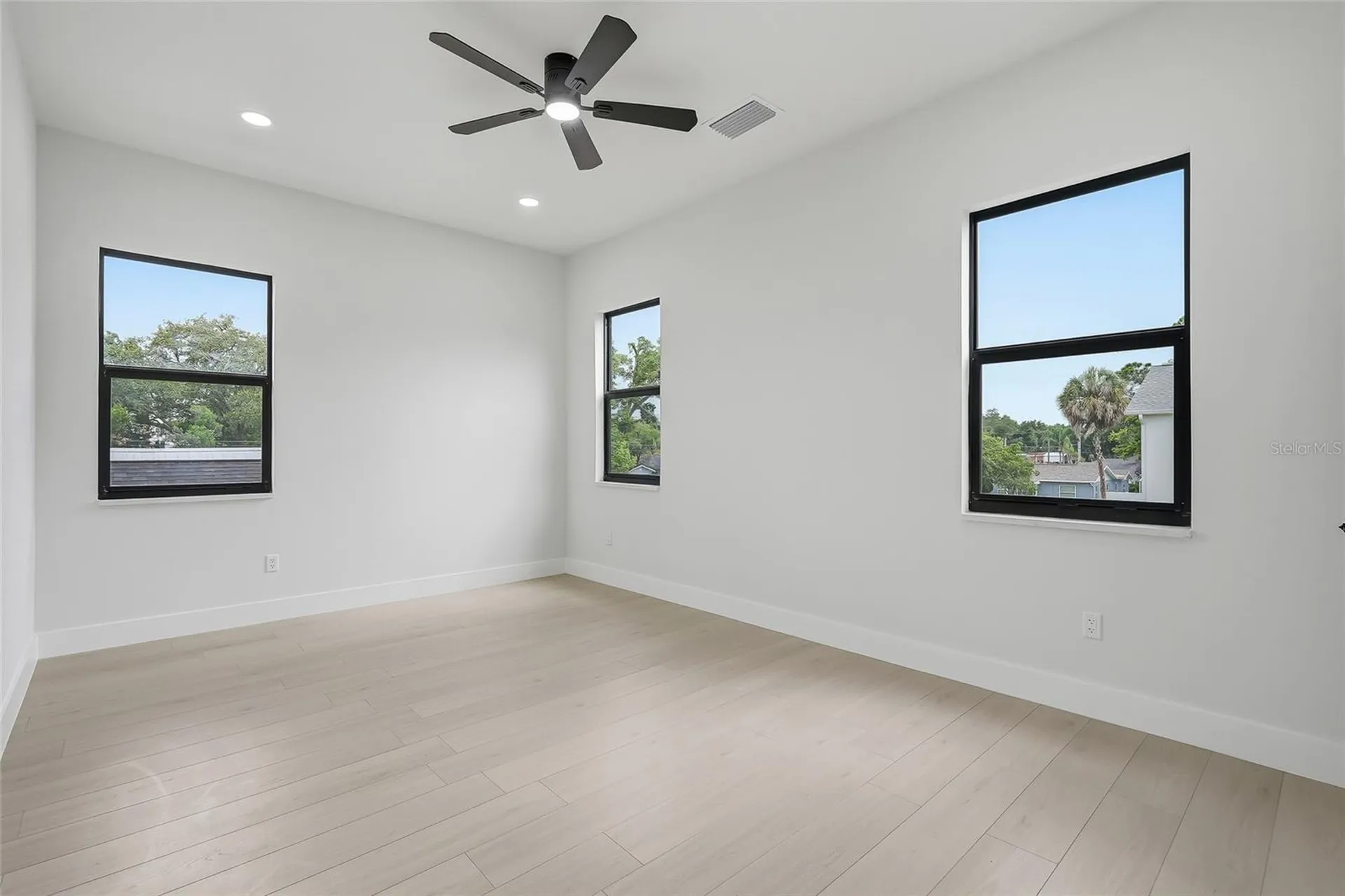 7106 N 10th Street Tampa FL 33604