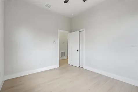 7106 N 10th Street Tampa FL 33604