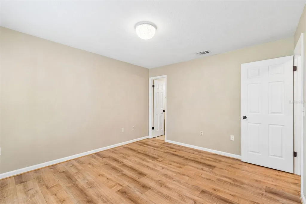 9481 Highland Oak Drive Tampa FL 33647