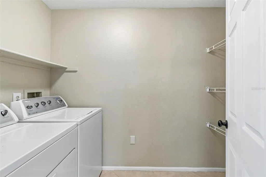 9481 Highland Oak Drive Tampa FL 33647