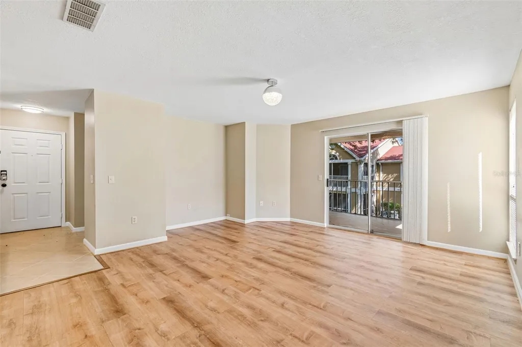 9481 Highland Oak Drive Tampa FL 33647