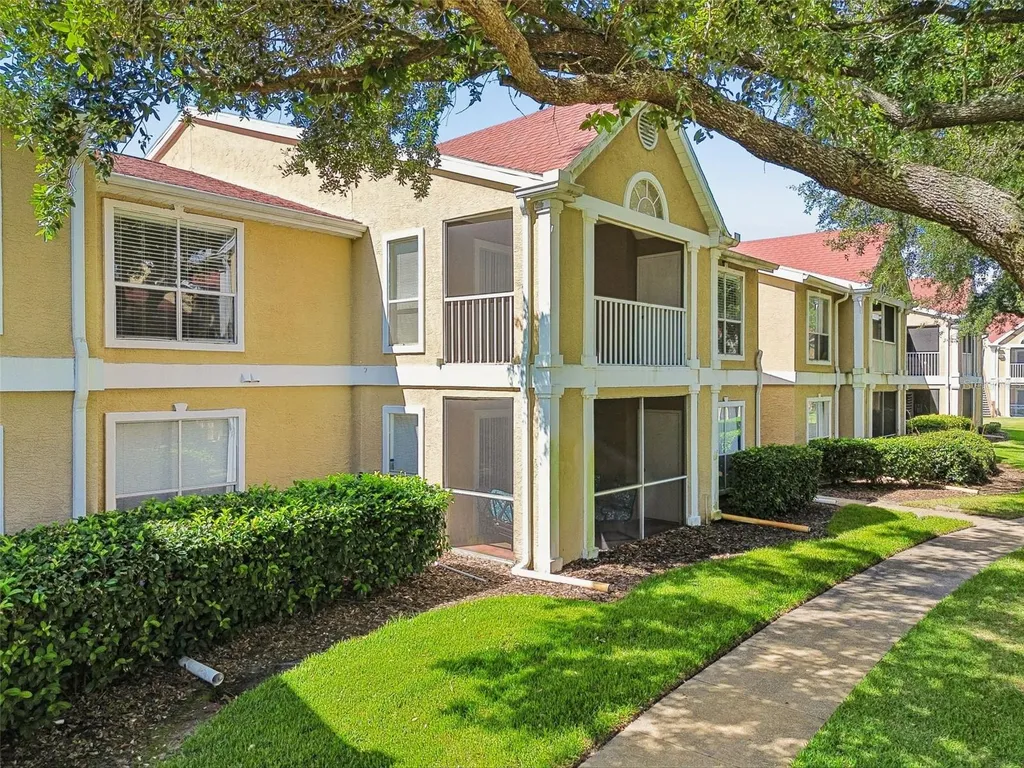 9481 Highland Oak Drive Tampa FL 33647