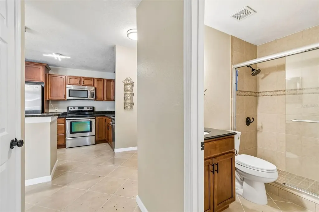 9481 Highland Oak Drive Tampa FL 33647