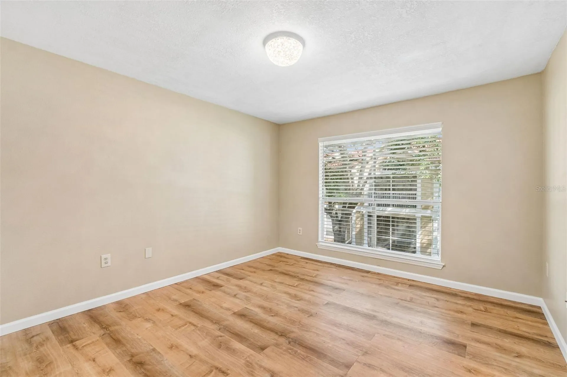 9481 Highland Oak Drive Tampa FL 33647