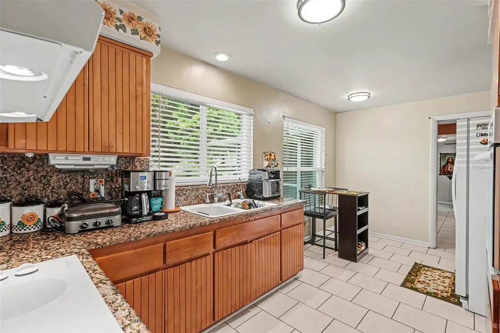5603 Lown Street N St Petersburg FL 33714