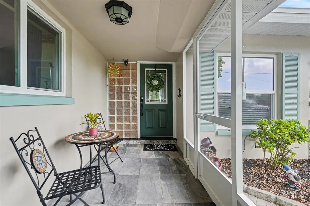 5603 Lown Street N St Petersburg FL 33714