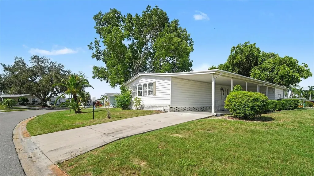 8430 Imperial Circle Palmetto FL 34221