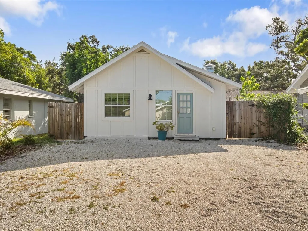 2822 4th Avenue W Bradenton FL 34205