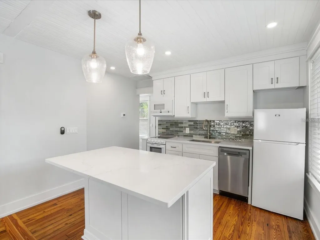 2822 4th Avenue W Bradenton FL 34205