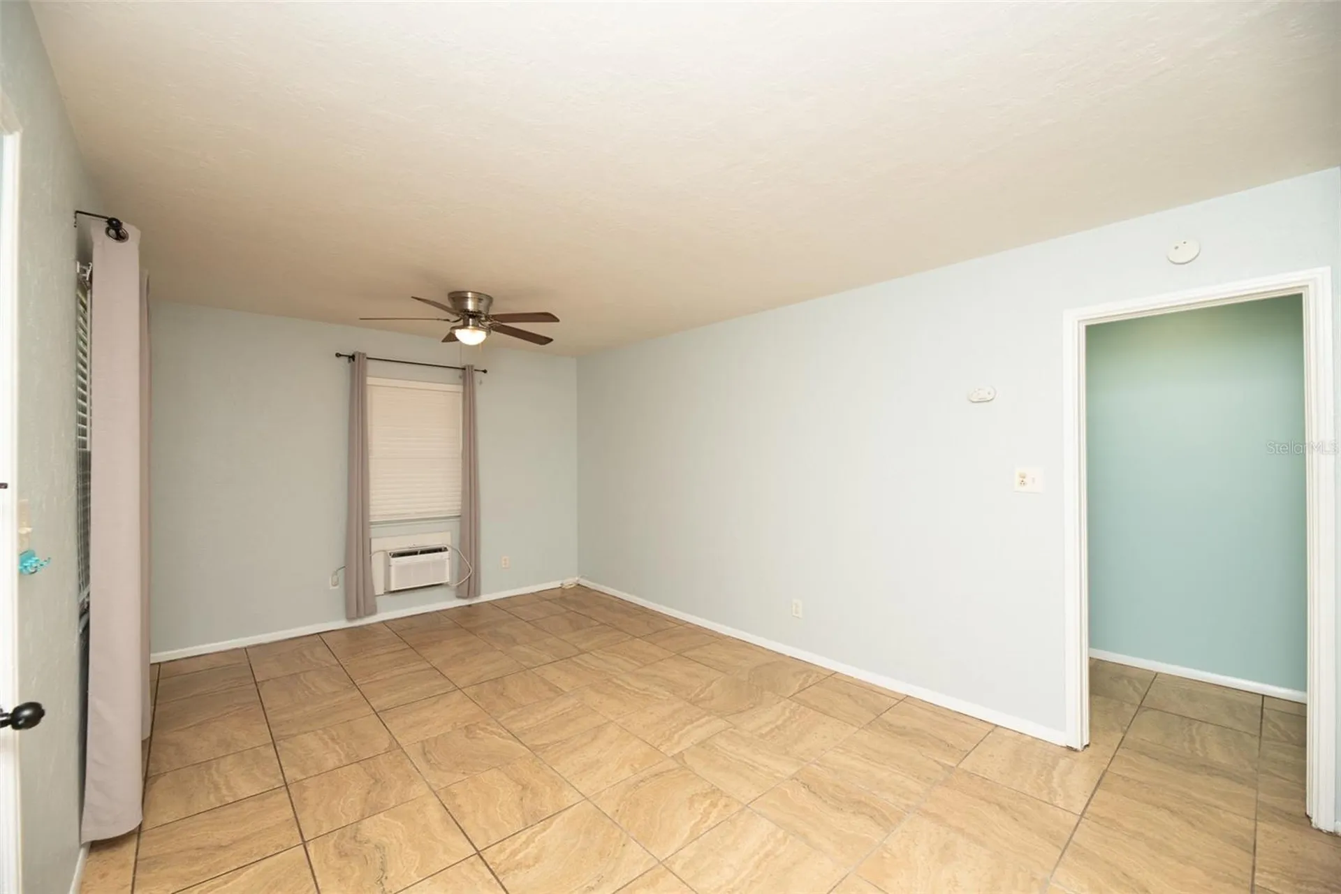 761 51st Avenue N St Petersburg FL 33703