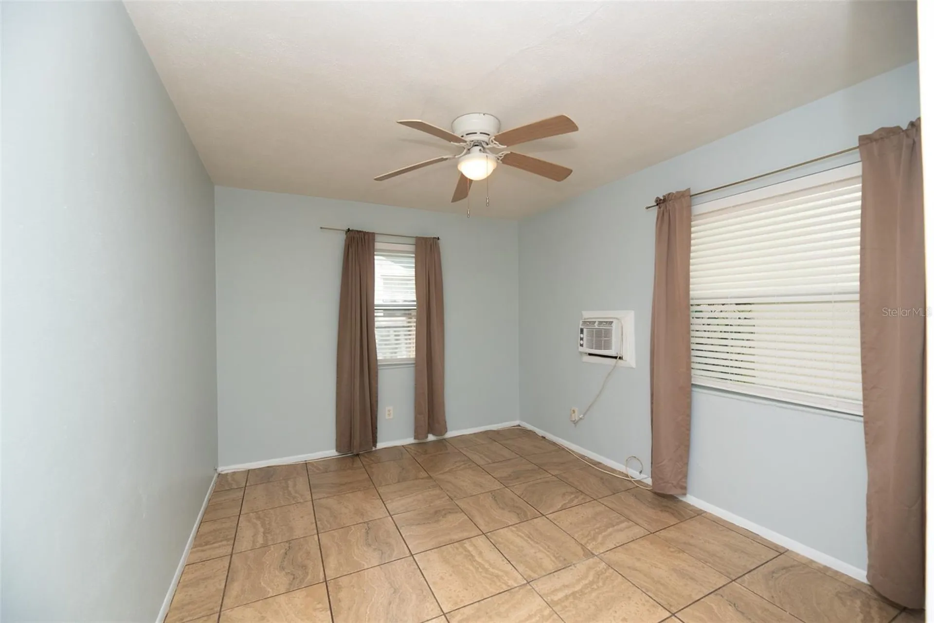 761 51st Avenue N St Petersburg FL 33703