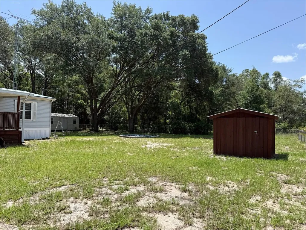 726 Guy Avenue Interlachen FL 32148