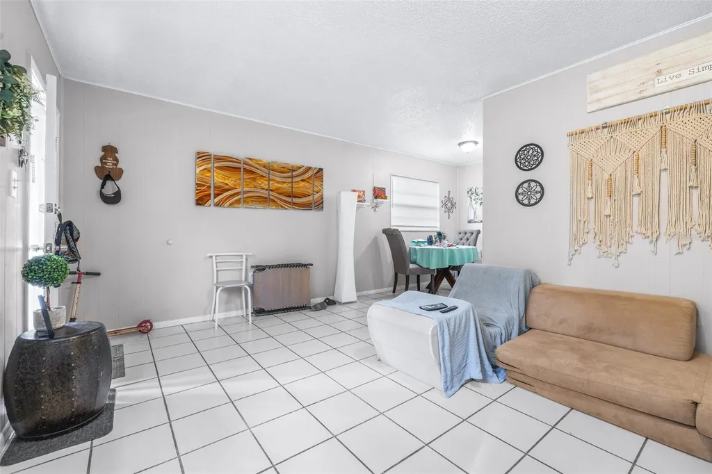 5901 Gibson Avenue Tampa FL 33617