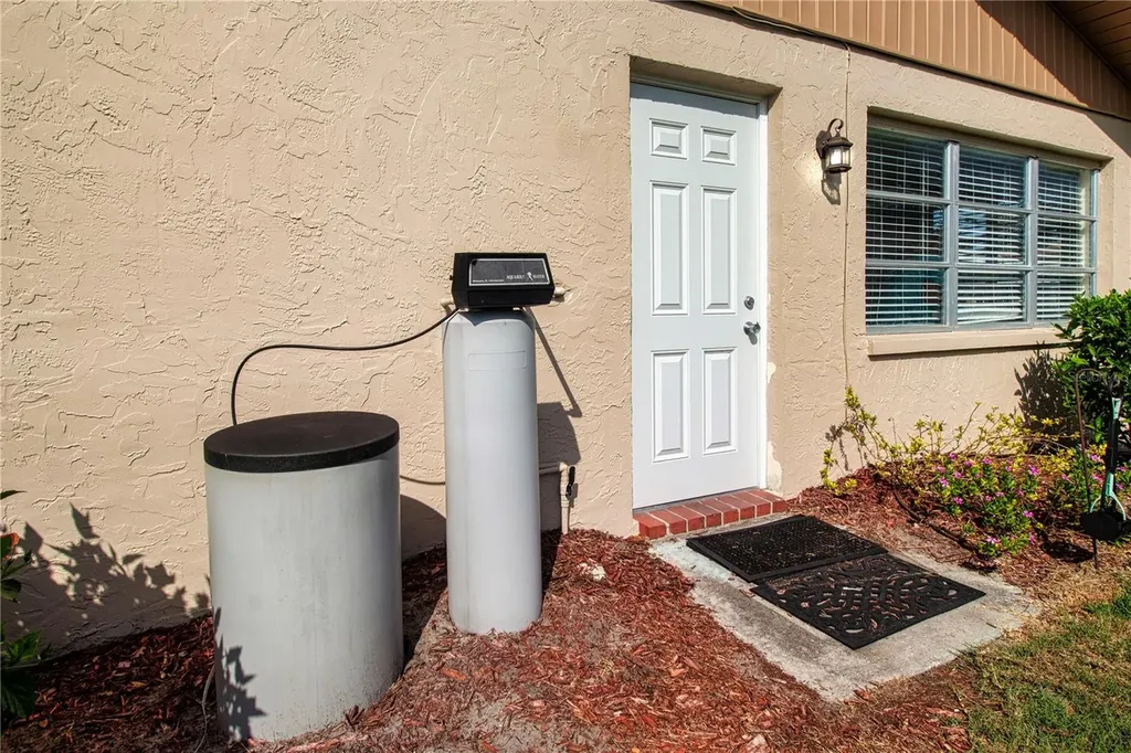 1828 Foxhunt Drive Sun City Center FL 33573