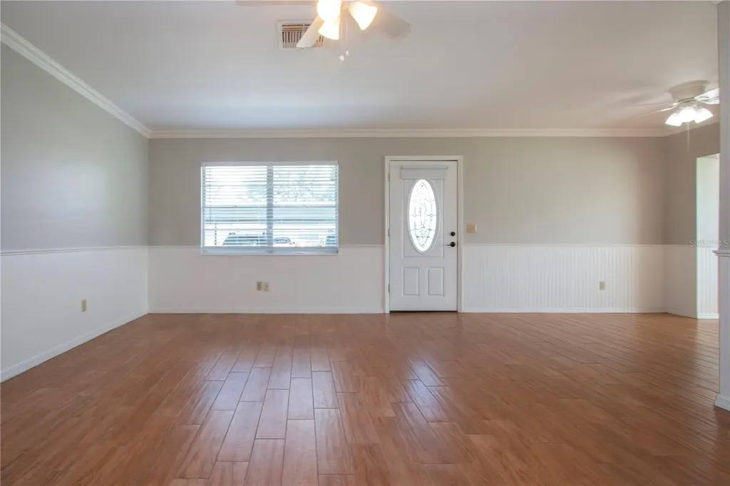 1828 Foxhunt Drive Sun City Center FL 33573