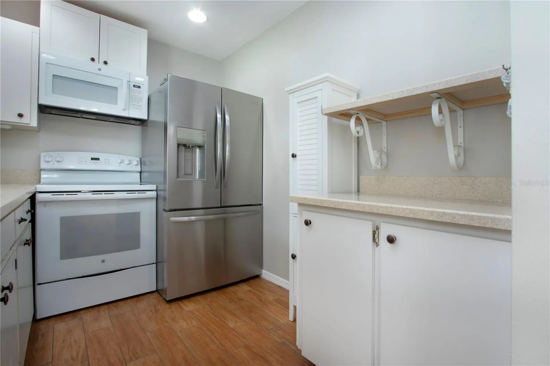 1828 Foxhunt Drive Sun City Center FL 33573