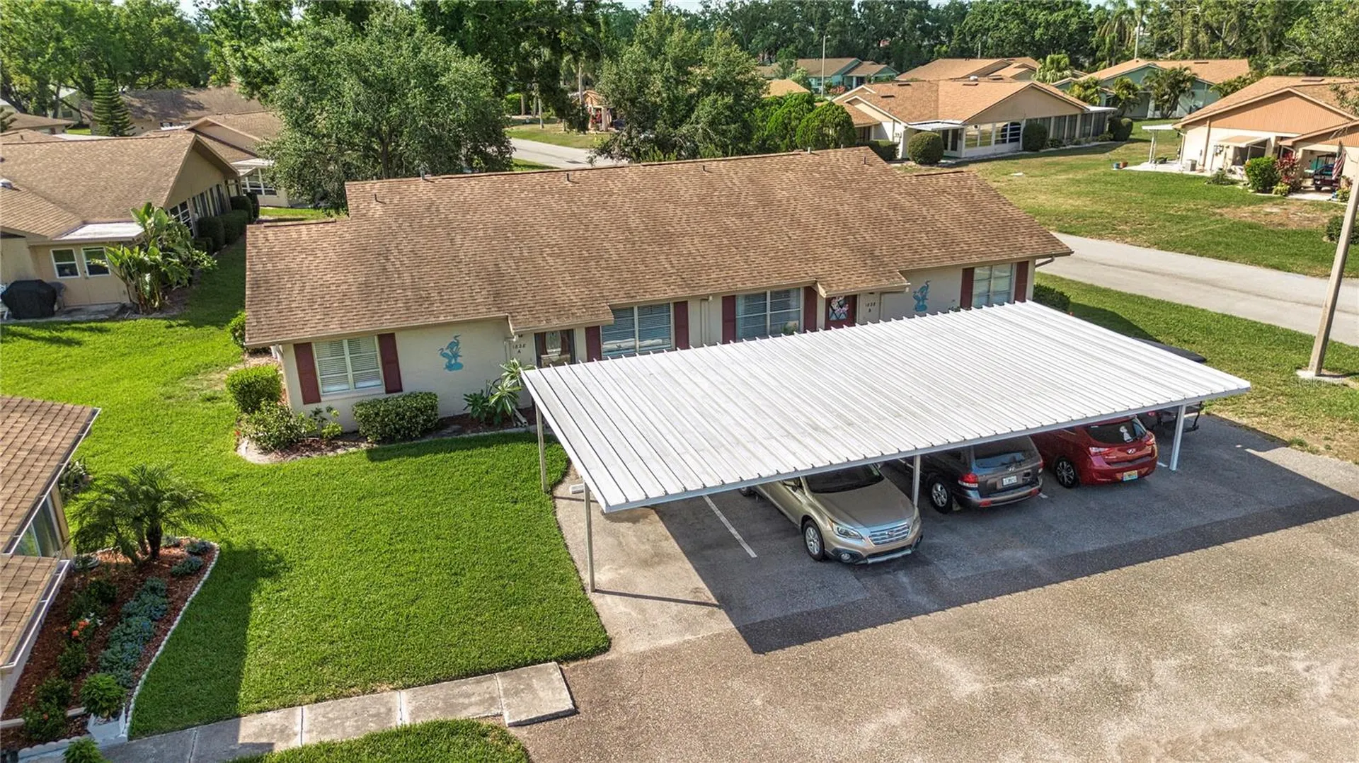 1828 Foxhunt Drive Sun City Center FL 33573