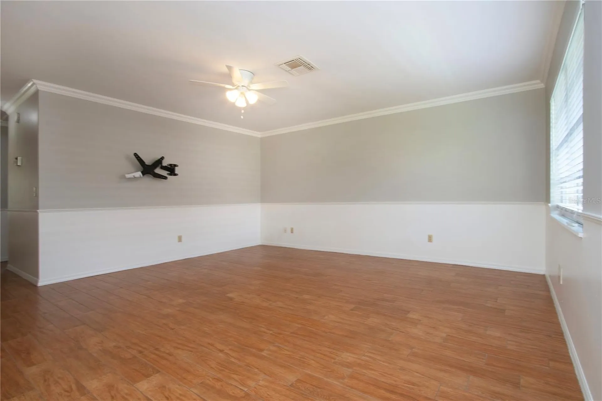 1828 Foxhunt Drive Sun City Center FL 33573