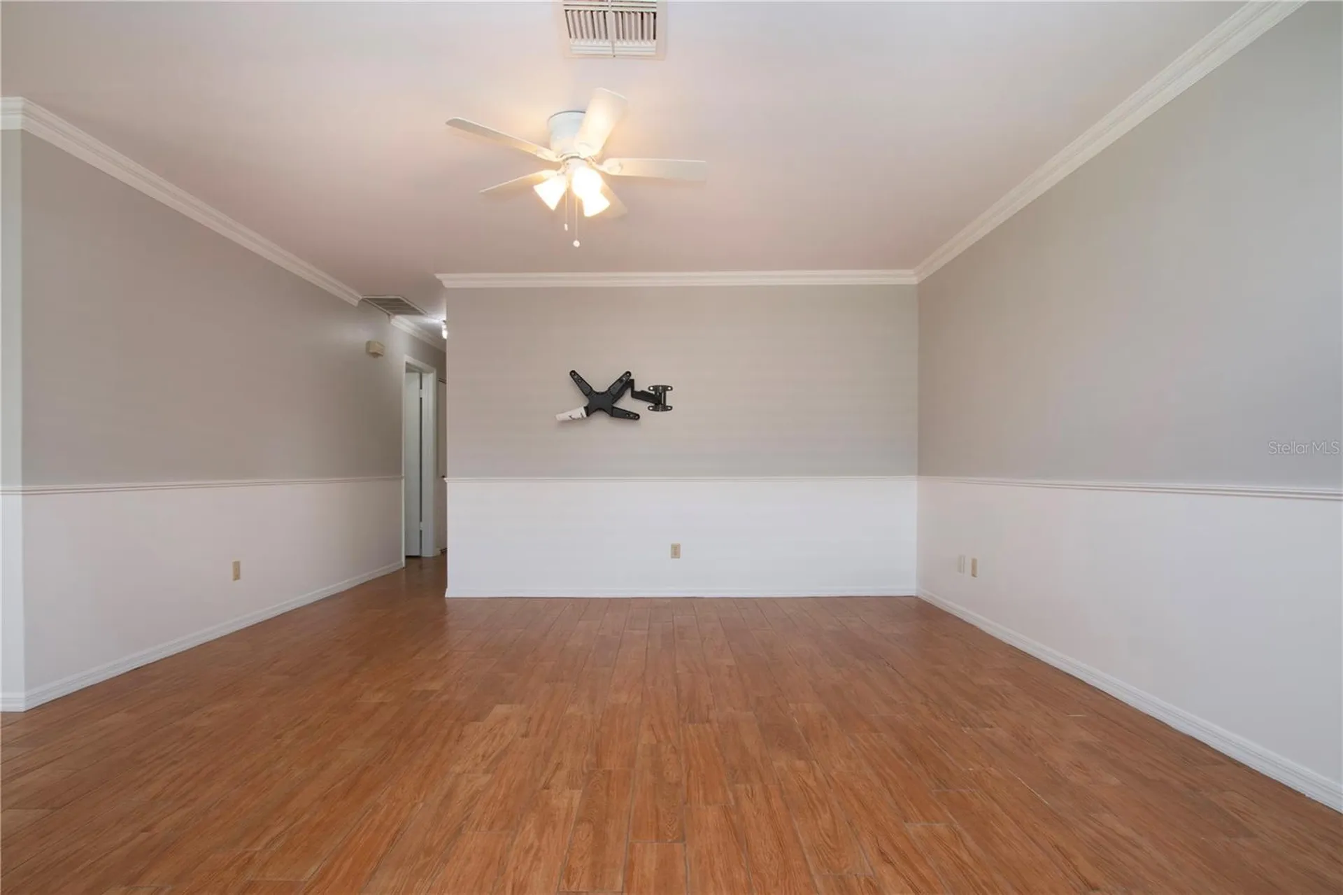 1828 Foxhunt Drive Sun City Center FL 33573