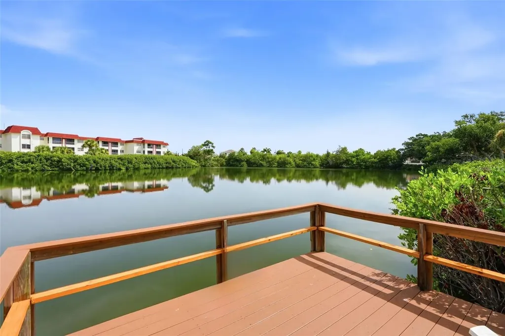 4570 Overlook Drive NE St Petersburg FL 33703