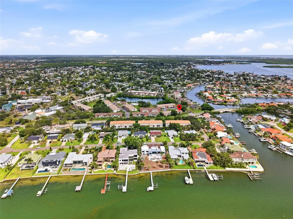 4570 Overlook Drive NE St Petersburg FL 33703