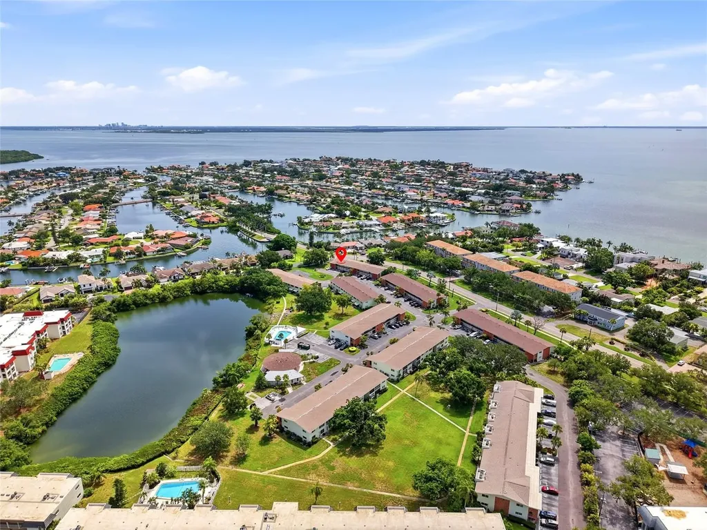 4570 Overlook Drive NE St Petersburg FL 33703