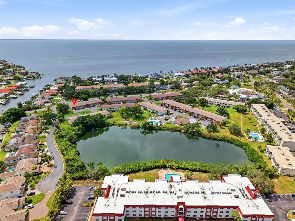 4570 Overlook Drive NE St Petersburg FL 33703