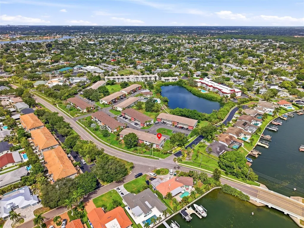 4570 Overlook Drive NE St Petersburg FL 33703