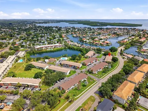 4570 Overlook Drive NE St Petersburg FL 33703