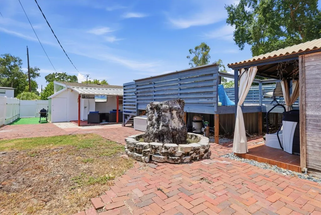 6507 Clemson Street Bradenton FL 34207