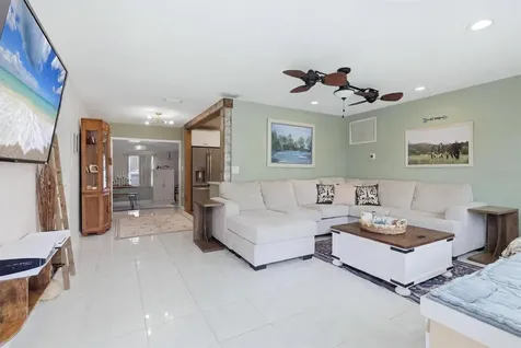 6507 Clemson Street Bradenton FL 34207