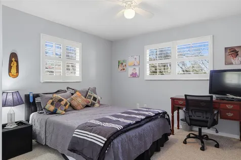 7201 Hodgewood Court Tampa FL 33614
