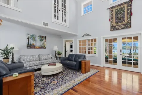 7201 Hodgewood Court Tampa FL 33614