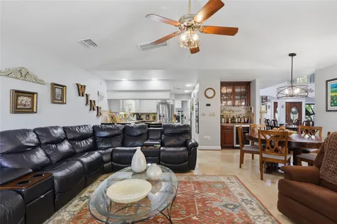 7201 Hodgewood Court Tampa FL 33614