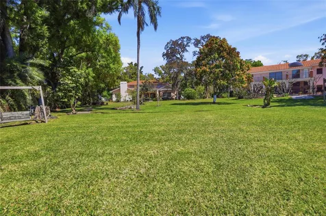 7201 Hodgewood Court Tampa FL 33614