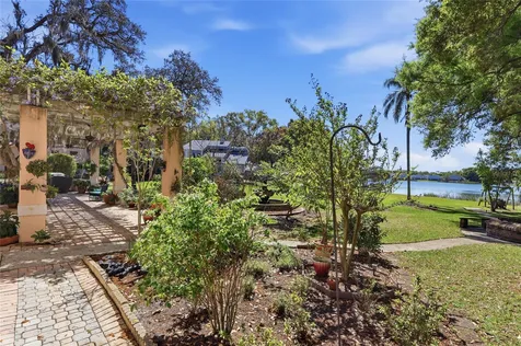 7201 Hodgewood Court Tampa FL 33614