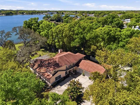 7201 Hodgewood Court Tampa FL 33614