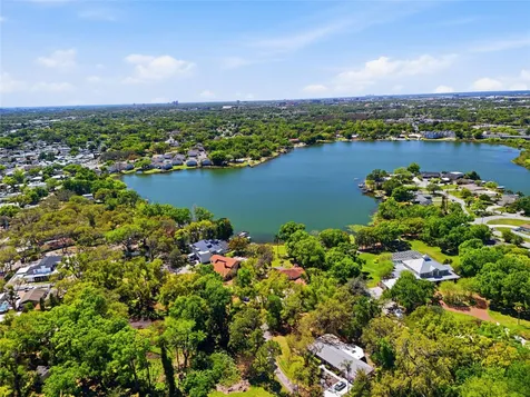 7201 Hodgewood Court Tampa FL 33614