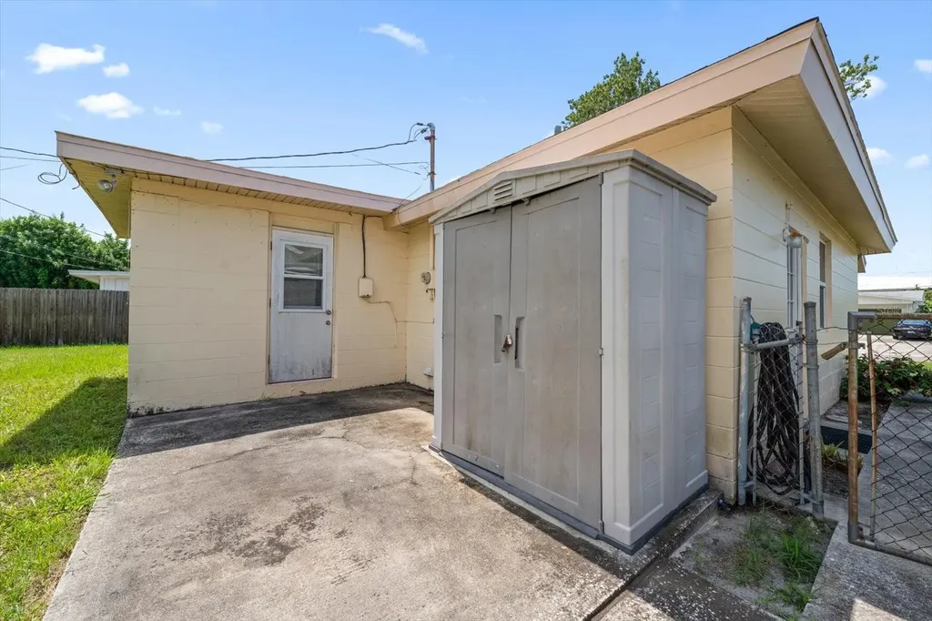 8357 75th Avenue Seminole FL 33777