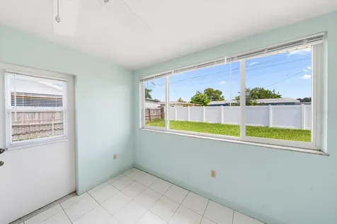 8357 75th Avenue Seminole FL 33777