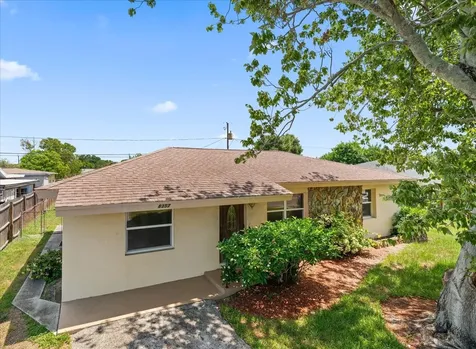 8357 75th Avenue Seminole FL 33777