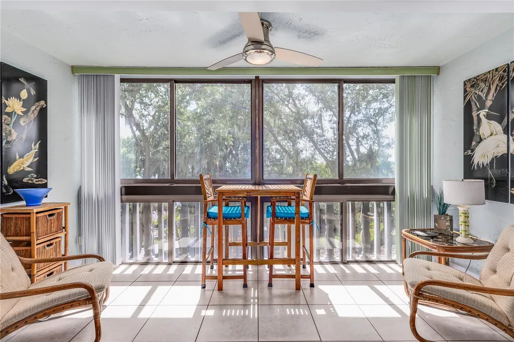 601 N Mcdonald Street Mount Dora FL 32757
