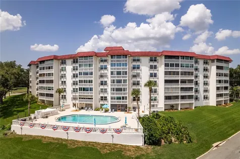 601 N Mcdonald Street Mount Dora FL 32757