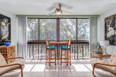 601 N Mcdonald Street Mount Dora FL 32757